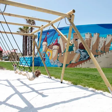 Отель D'el Rey Marriott Golf &