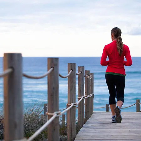 Hotel D'el Rey Marriott Golf &