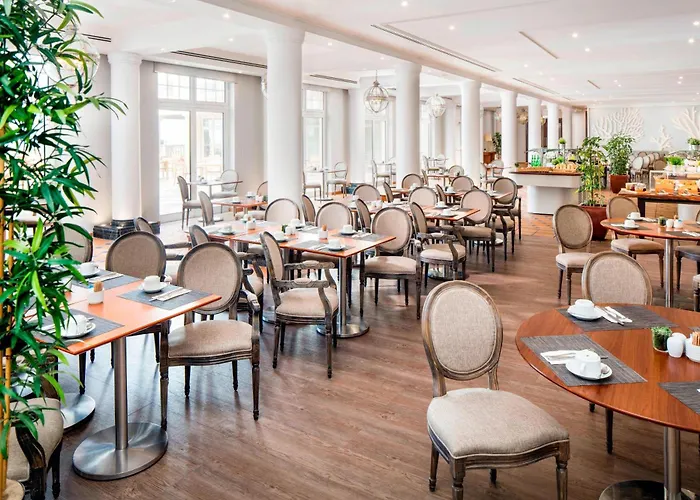 מלון D'el Rey Marriott Golf &